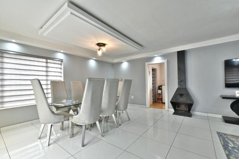 4 Bedroom Property for Sale in Ridgeway Gauteng
