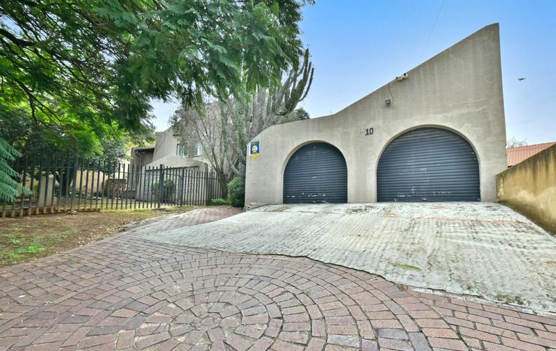 4 Bedroom Property for Sale in Ridgeway Gauteng