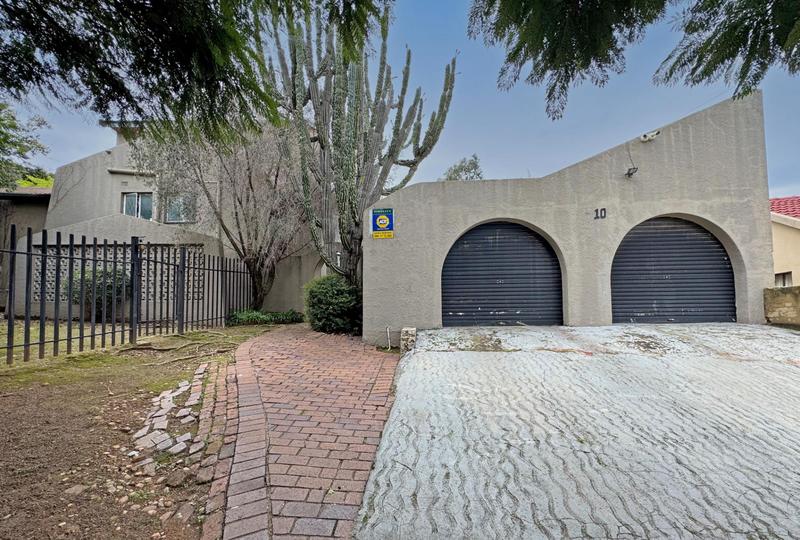 4 Bedroom Property for Sale in Ridgeway Gauteng