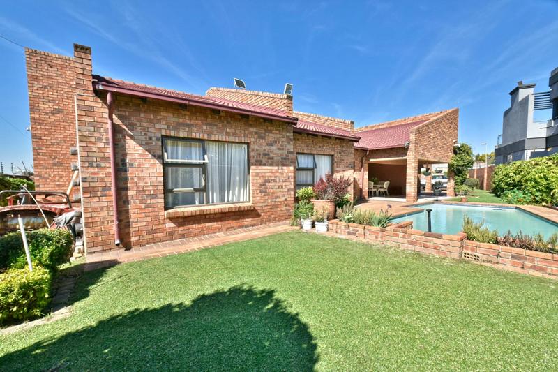 4 Bedroom Property for Sale in Liefde en Vrede Gauteng