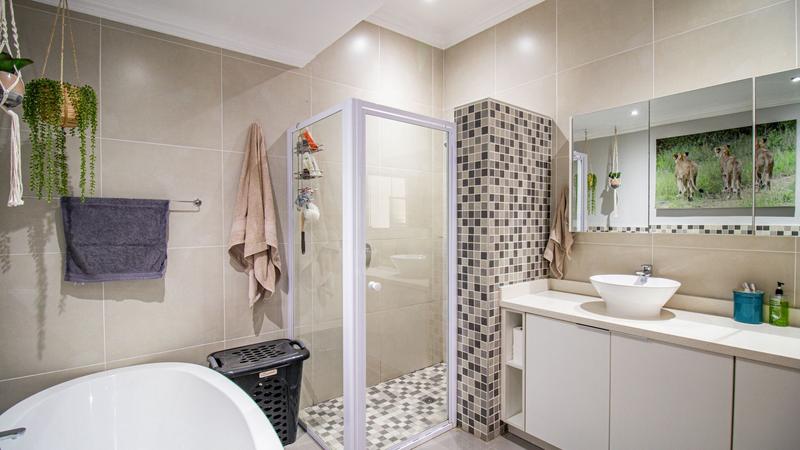 4 Bedroom Property for Sale in Midstream Hill Gauteng