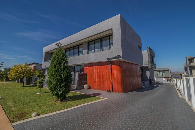 5 Bedroom Property for Sale in Midstream Ridge Gauteng