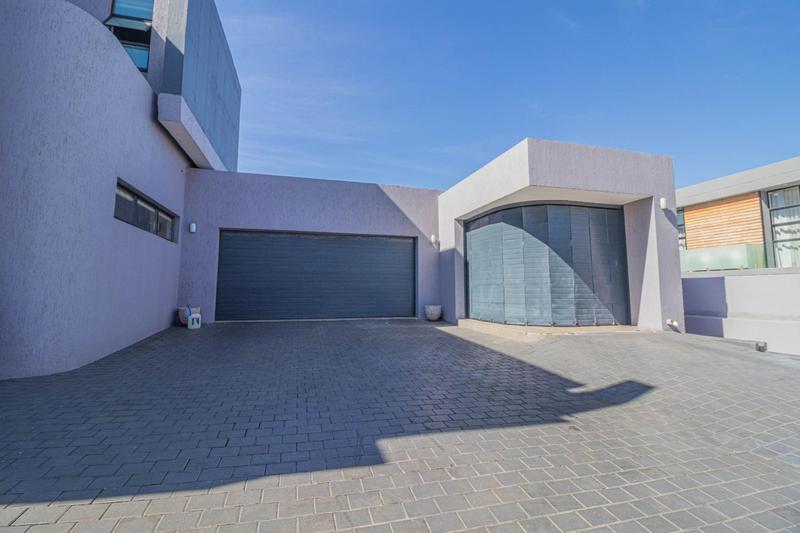 5 Bedroom Property for Sale in Midstream Ridge Gauteng