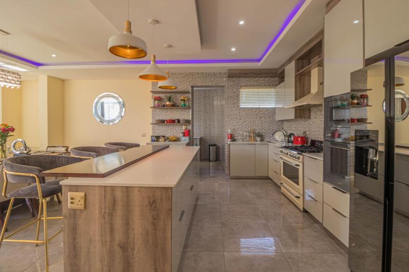 5 Bedroom Property for Sale in Midstream Ridge Gauteng