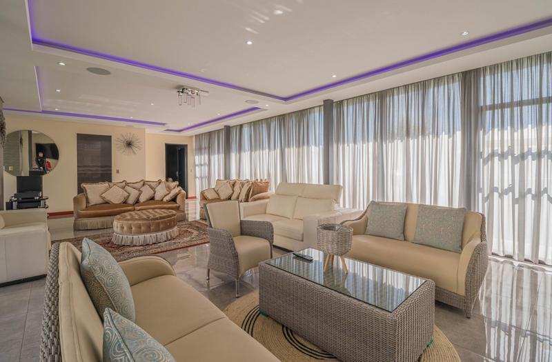 5 Bedroom Property for Sale in Midstream Ridge Gauteng