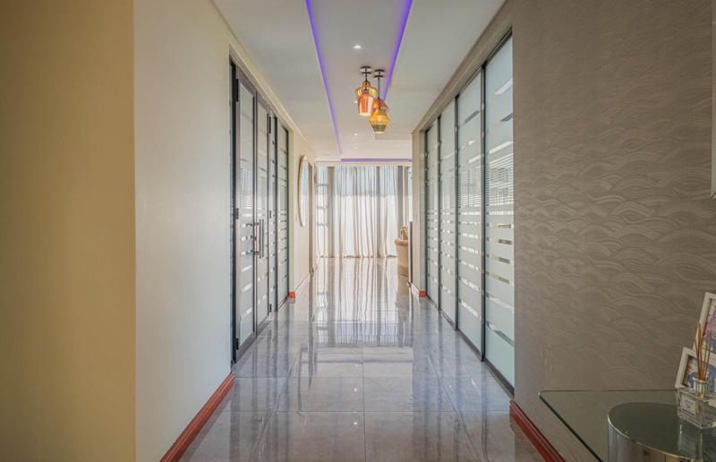 5 Bedroom Property for Sale in Midstream Ridge Gauteng