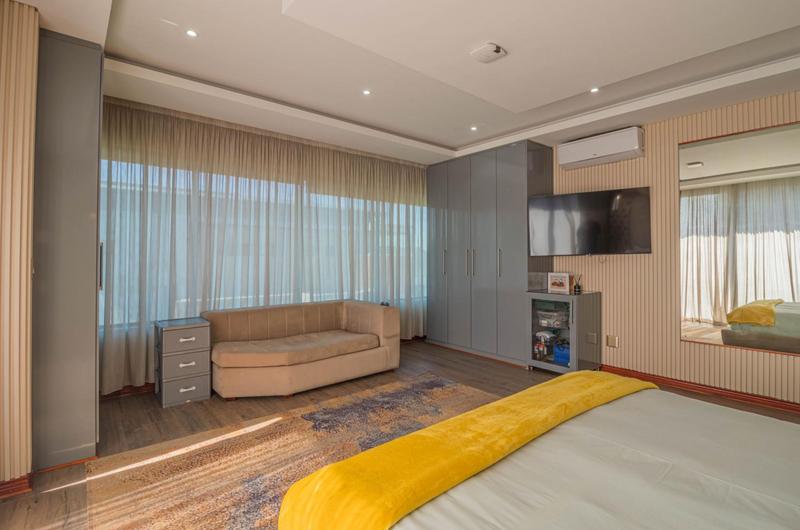 5 Bedroom Property for Sale in Midstream Ridge Gauteng