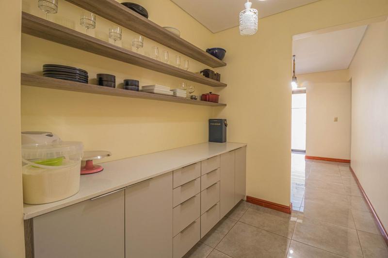 5 Bedroom Property for Sale in Midstream Ridge Gauteng