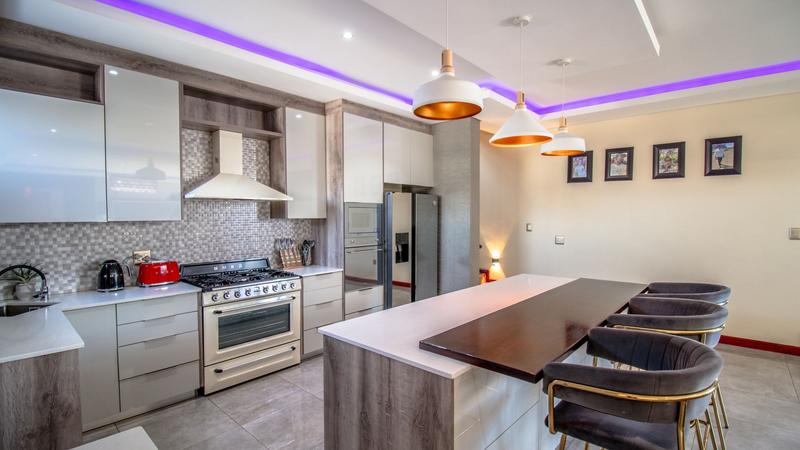 5 Bedroom Property for Sale in Midstream Ridge Gauteng