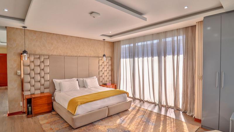 5 Bedroom Property for Sale in Midstream Ridge Gauteng