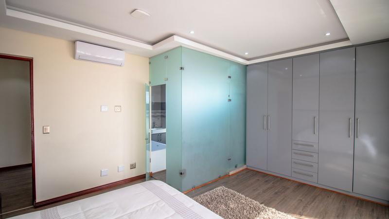 5 Bedroom Property for Sale in Midstream Ridge Gauteng