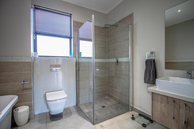 3 Bedroom Property for Sale in Midstream Meadows Gauteng