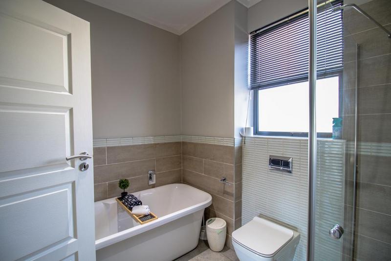 3 Bedroom Property for Sale in Midstream Meadows Gauteng