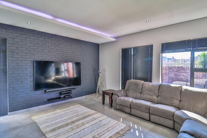 3 Bedroom Property for Sale in Midstream Meadows Gauteng