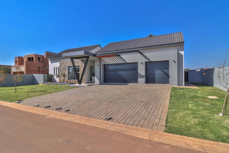 4 Bedroom Property for Sale in Midstream Heights Gauteng