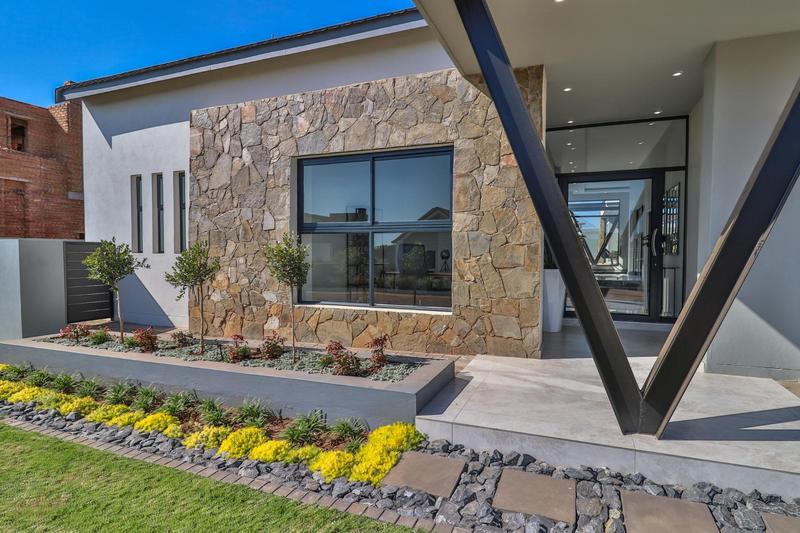 4 Bedroom Property for Sale in Midstream Heights Gauteng