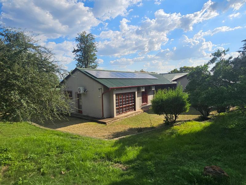 6 Bedroom Property for Sale in Zonnehoewe A H Gauteng