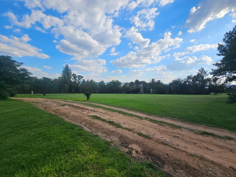 6 Bedroom Property for Sale in Zonnehoewe A H Gauteng