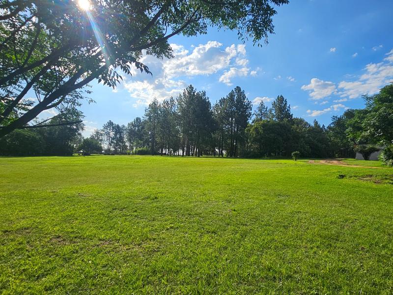 6 Bedroom Property for Sale in Zonnehoewe A H Gauteng
