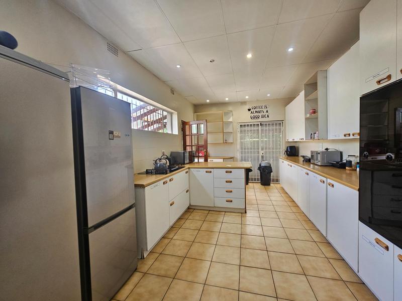 6 Bedroom Property for Sale in Zonnehoewe A H Gauteng
