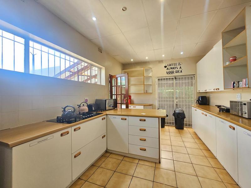 6 Bedroom Property for Sale in Zonnehoewe A H Gauteng