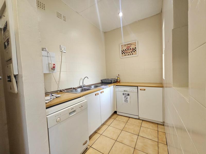 6 Bedroom Property for Sale in Zonnehoewe A H Gauteng