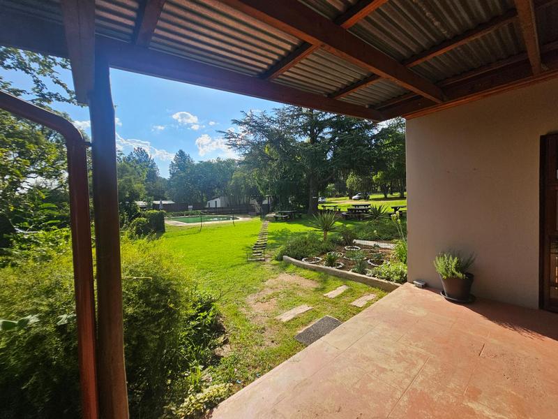 6 Bedroom Property for Sale in Zonnehoewe A H Gauteng