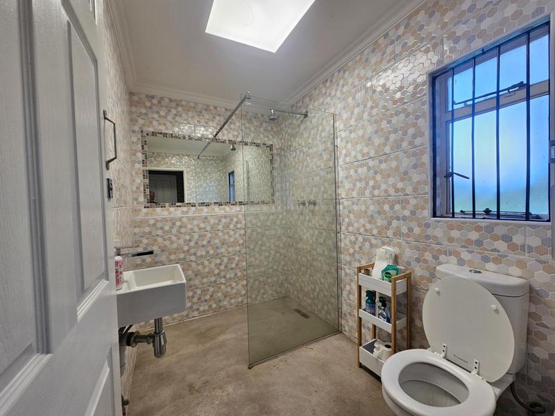 6 Bedroom Property for Sale in Zonnehoewe A H Gauteng