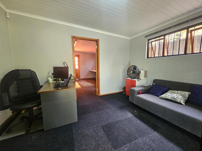 6 Bedroom Property for Sale in Zonnehoewe A H Gauteng