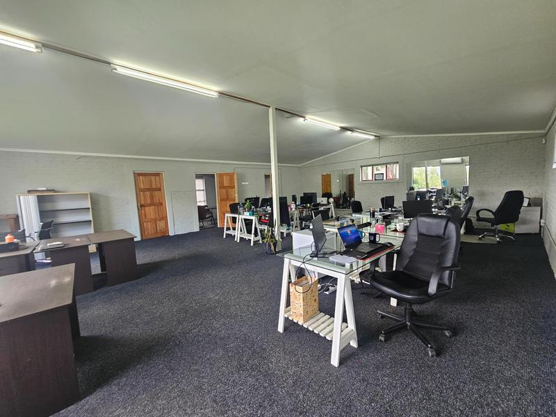 6 Bedroom Property for Sale in Zonnehoewe A H Gauteng