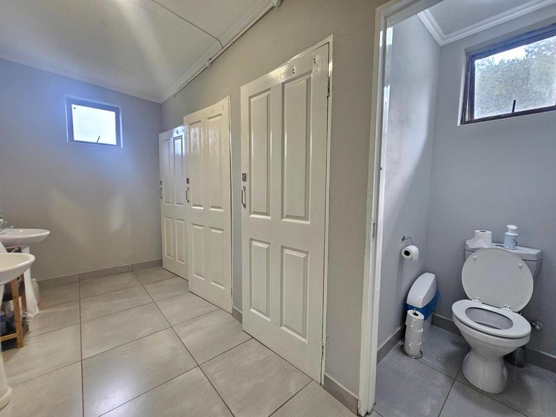 6 Bedroom Property for Sale in Zonnehoewe A H Gauteng