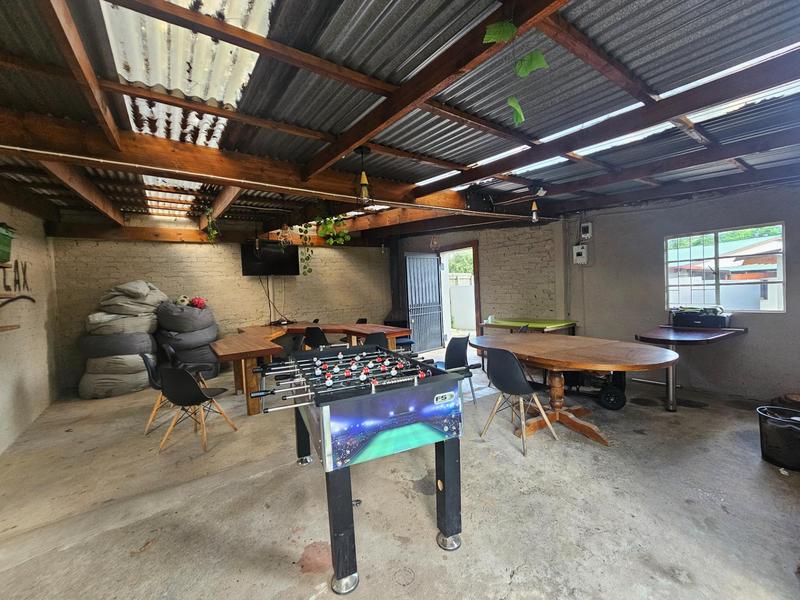 6 Bedroom Property for Sale in Zonnehoewe A H Gauteng