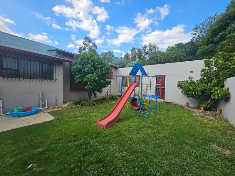 6 Bedroom Property for Sale in Zonnehoewe A H Gauteng