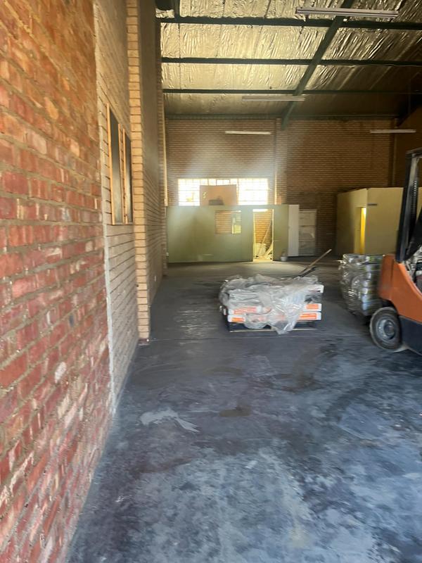 To Let commercial Property for Rent in Ironside Gauteng