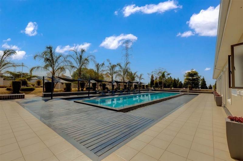 To Let 3 Bedroom Property for Rent in Broadacres Gauteng