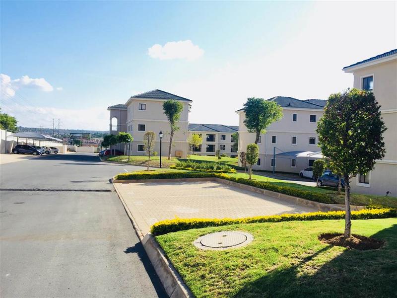 To Let 3 Bedroom Property for Rent in Broadacres Gauteng