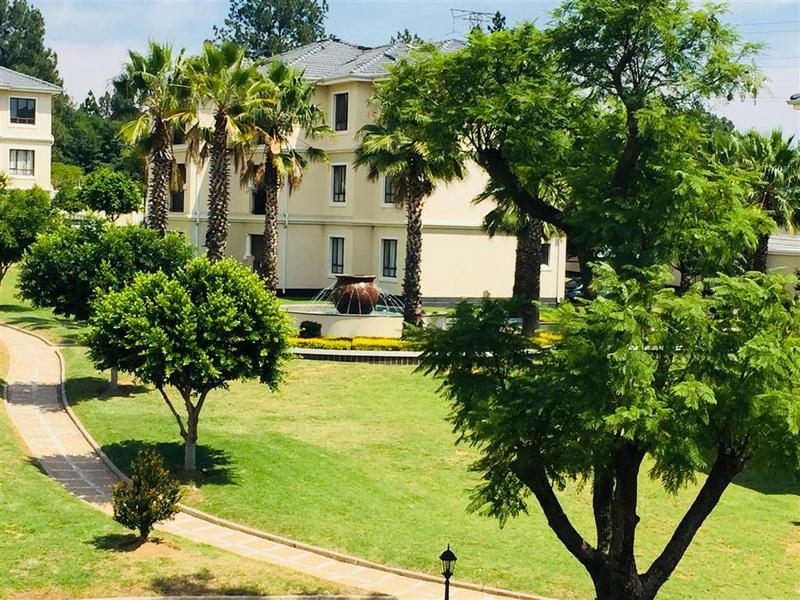 To Let 3 Bedroom Property for Rent in Broadacres Gauteng