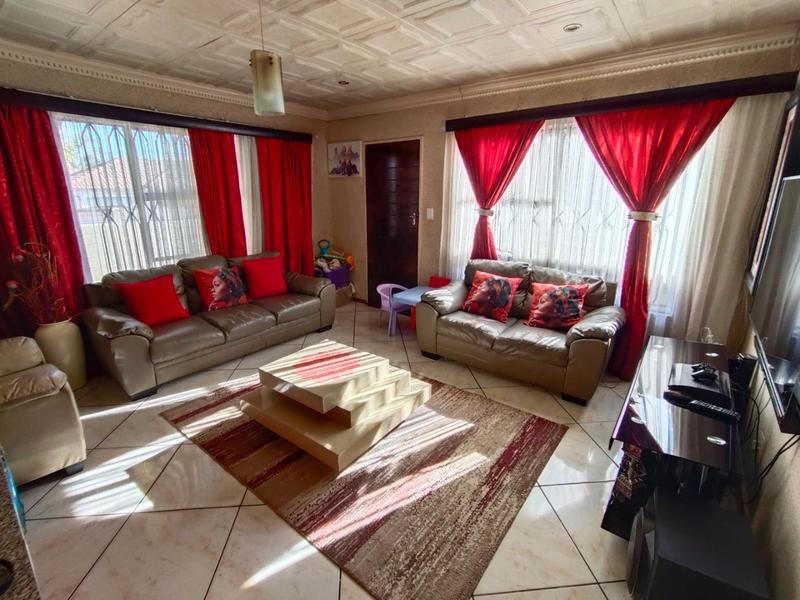 3 Bedroom Property for Sale in The Orchards Gauteng