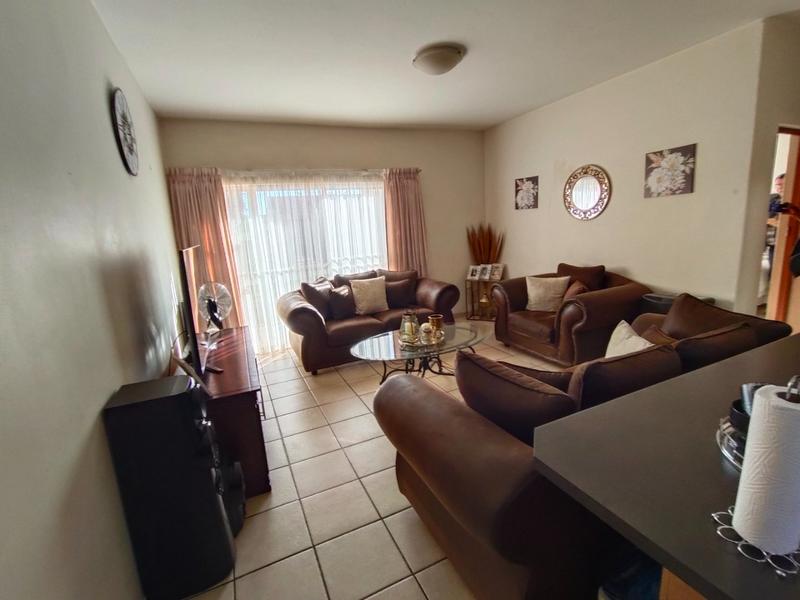 2 Bedroom Property for Sale in Theresa Park Gauteng