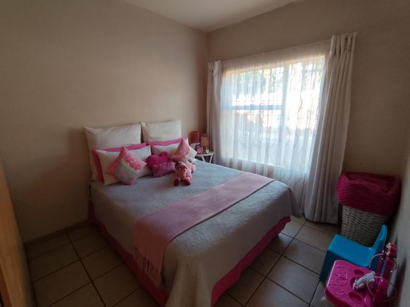 2 Bedroom Property for Sale in Theresa Park Gauteng