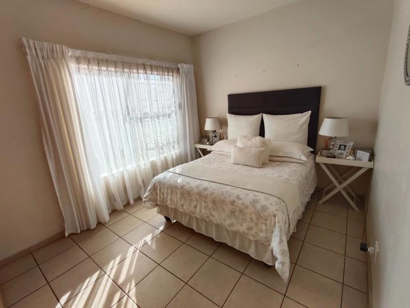 2 Bedroom Property for Sale in Theresa Park Gauteng