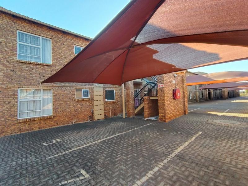 2 Bedroom Property for Sale in Theresa Park Gauteng
