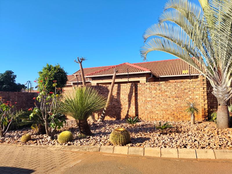 2 Bedroom Property for Sale in Theresa Park Gauteng