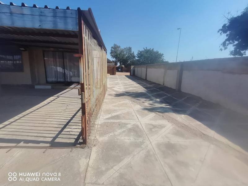 3 Bedroom Property for Sale in Soshanguve Gauteng