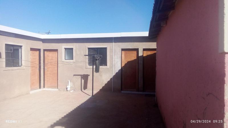 2 Bedroom Property for Sale in Soshanguve XX Gauteng