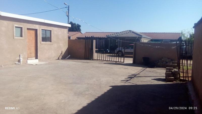 2 Bedroom Property for Sale in Soshanguve XX Gauteng