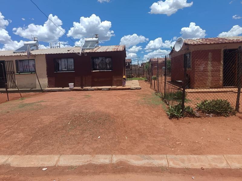 2 Bedroom Property for Sale in Simunye Gauteng