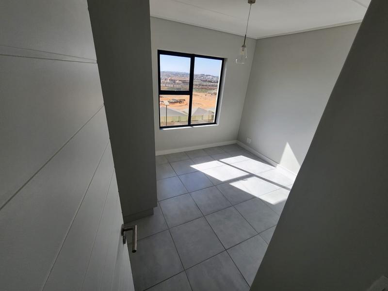 To Let 1 Bedroom Property for Rent in Mooikloof Gauteng