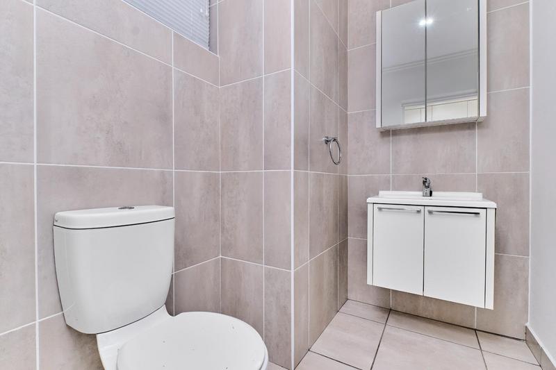 1 Bedroom Property for Sale in Sunninghill Gauteng