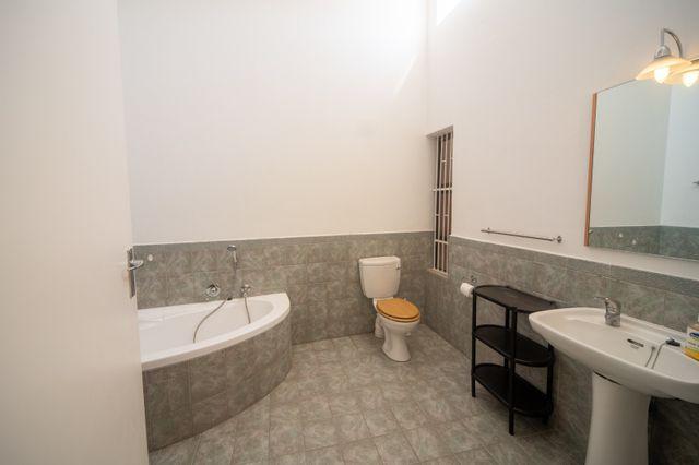 3 Bedroom Property for Sale in Glenvista Gauteng